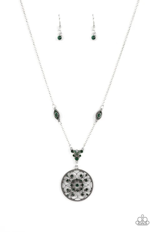 Paparazzi ♥ TIMELESS Traveler - Green ♥ Necklace
