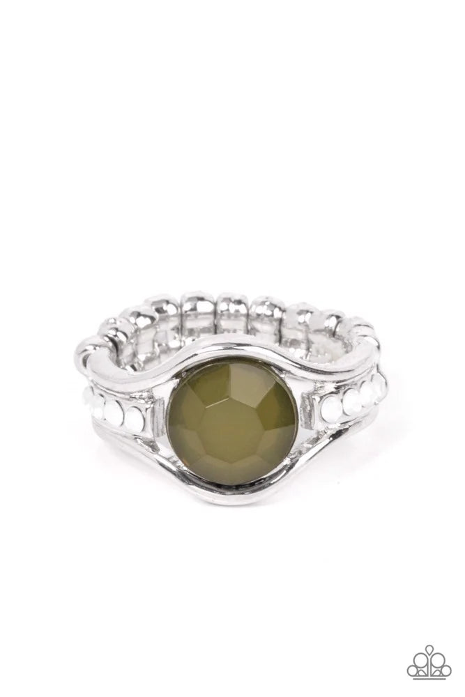 Paparazzi ♥ Meadow Mist - Green ♥ Ring