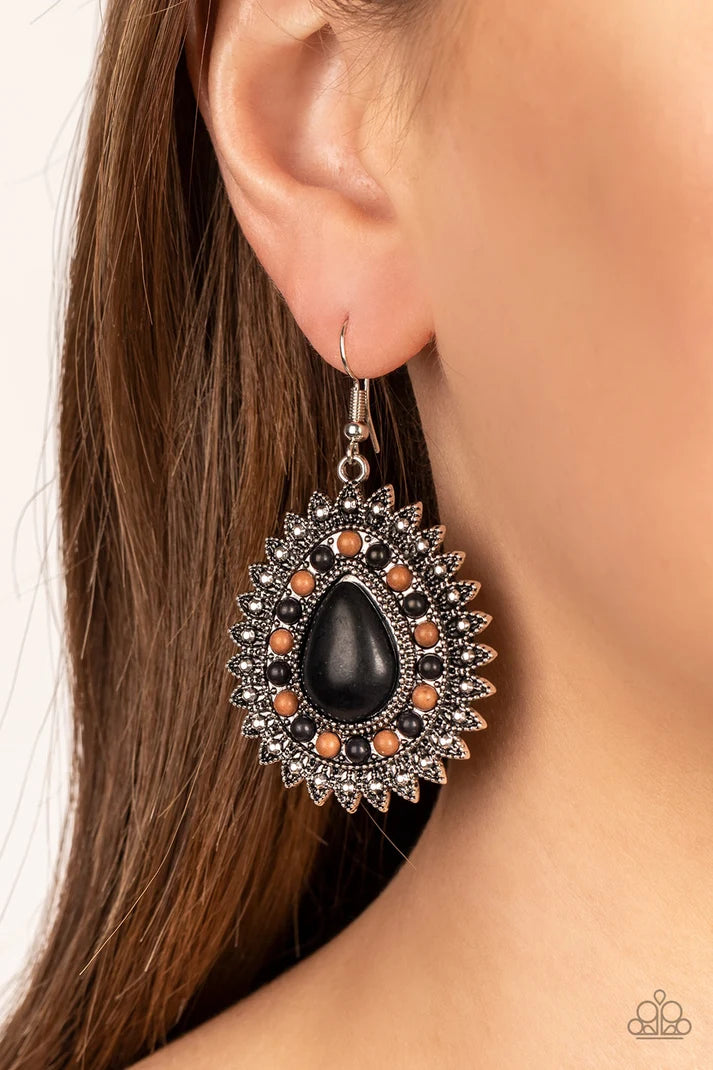 Paparazzi ♥ Sagebrush Sabbatical - Black ♥ Earrings