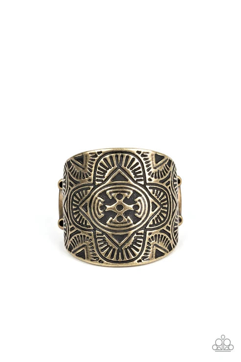 Paparazzi ♥ Argentine Arches - Brass ♥ Ring