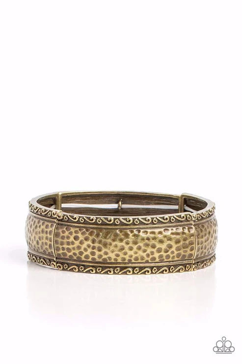 Paparazzi ♥ Textile Tenor - Brass ♥ Bracelet