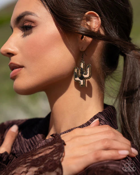Paparazzi ♥ Western Worth - Brass ♥ Earrings