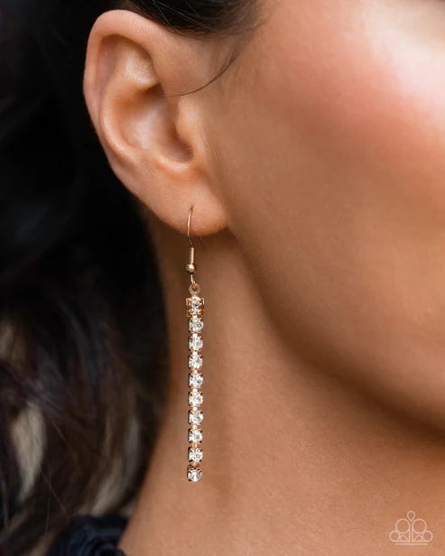 Paparazzi ♥ Glittery Getaway - Gold ♥ Necklace