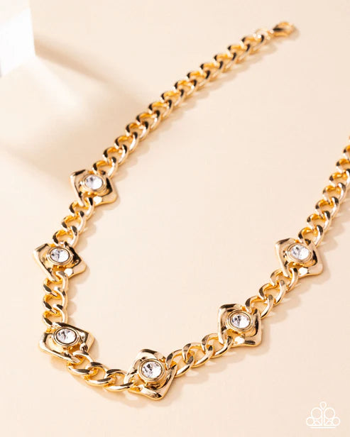 Paparazzi ♥ Square Silhouette - Gold ♥ Necklace