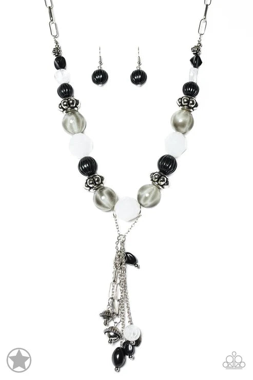 Paparazzi ♥ Break A Leg! - Black ♥ Necklace