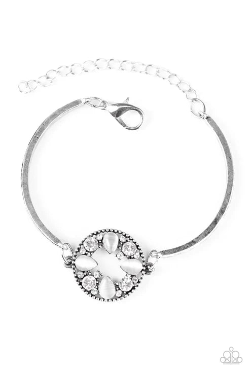 Paparazzi ♥ A MOONWALK In The Park - White ♥ Bracelet