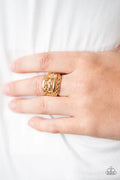 Paparazzi ♥ A CHIC Reaction - Gold ♥ Ring