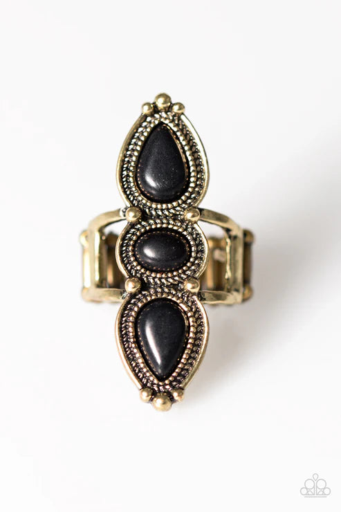 Paparazzi ♥ Calling All Chiefs - Brass ♥ Ring