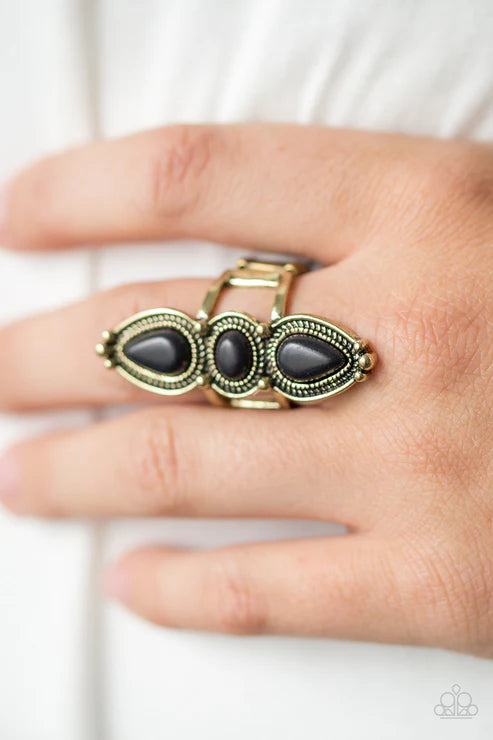 Paparazzi ♥ Calling All Chiefs - Brass ♥ Ring