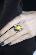 Paparazzi ♥ Seasonal Sunshine - Yellow ♥ Ring