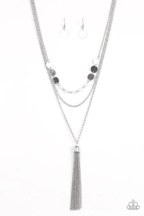 Paparazzi ♥ Celebration of Chic - White ♥ Necklace