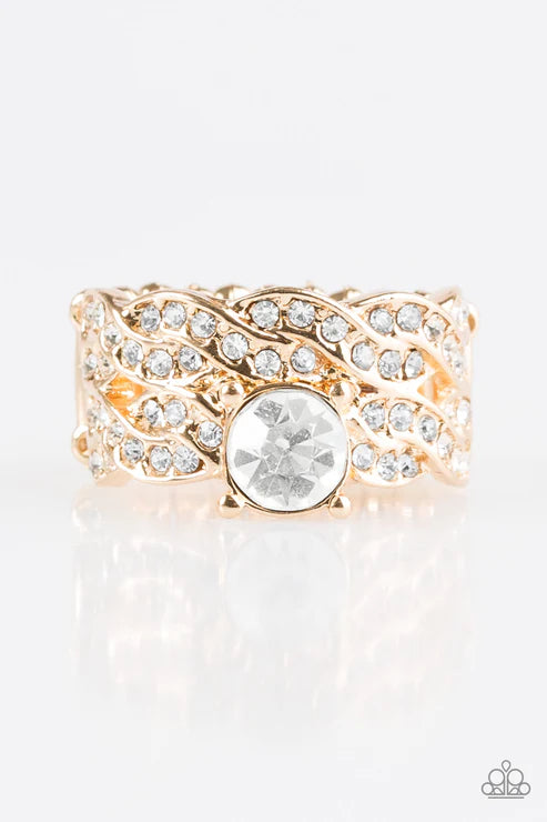 Paparazzi ♥ Fairytale Fabulous - Gold ♥ Ring