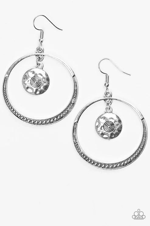 Paparazzi ♥ Tundra Trip - Silver ♥ Earrings