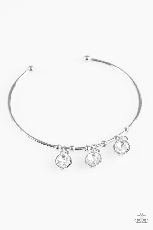 Paparazzi ♥ Sparkling Splendor - White ♥ Bracelet