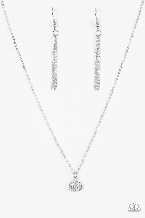Paparazzi ♥ Diamond Debonair - White ♥ Necklace