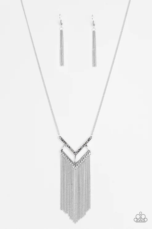 Paparazzi ♥ Alpha Glam - Silver ♥ Necklace