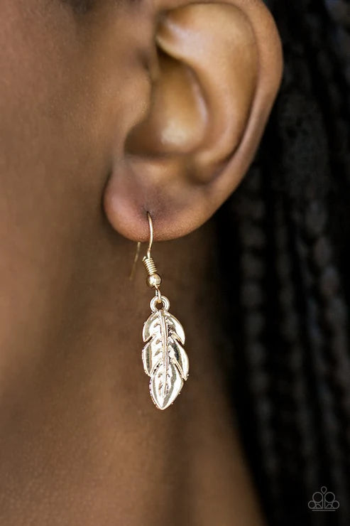Paparazzi ♥ Rule The Roost - White ♥ Necklace