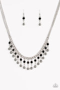 Paparazzi ♥ Pageant Queen - Black ♥ Necklace
