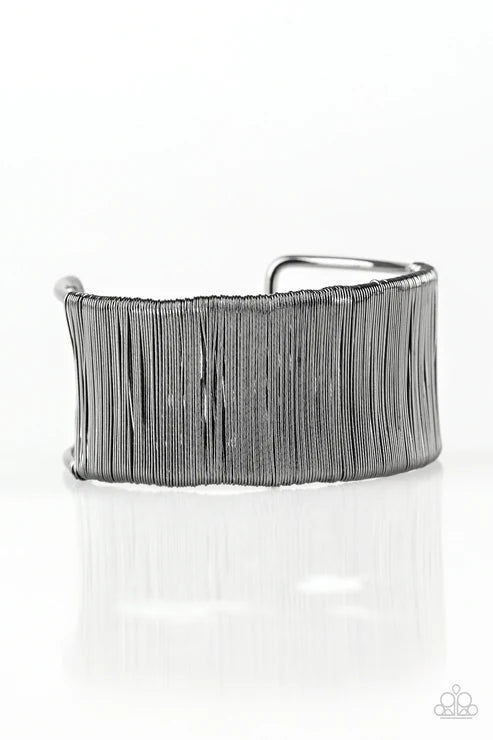Paparazzi ♥ Metal Mecca - Black ♥ Bracelet