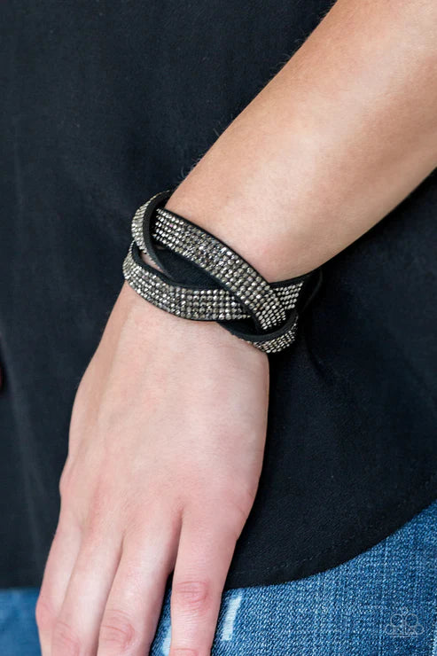 Paparazzi ♥ Nice Girls Finish Last - Black ♥ Bracelet