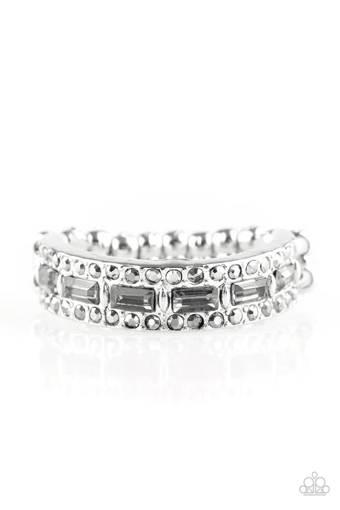 Paparazzi ♥ Get The LOOT - Silver ♥ Ring
