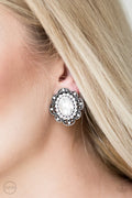 Paparazzi ♥ Dine and Dapper - White ♥ Clip-On
