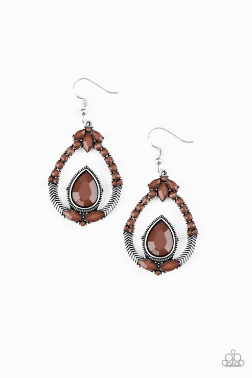 Paparazzi ♥ Vogue Voyager - Brown ♥ Earrings