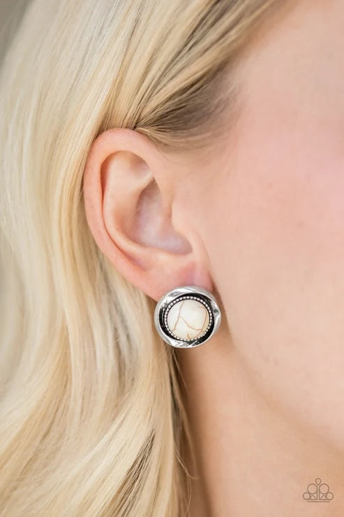 Paparazzi ♥ Out Of This Galaxy - White ♥ Post Earrings
