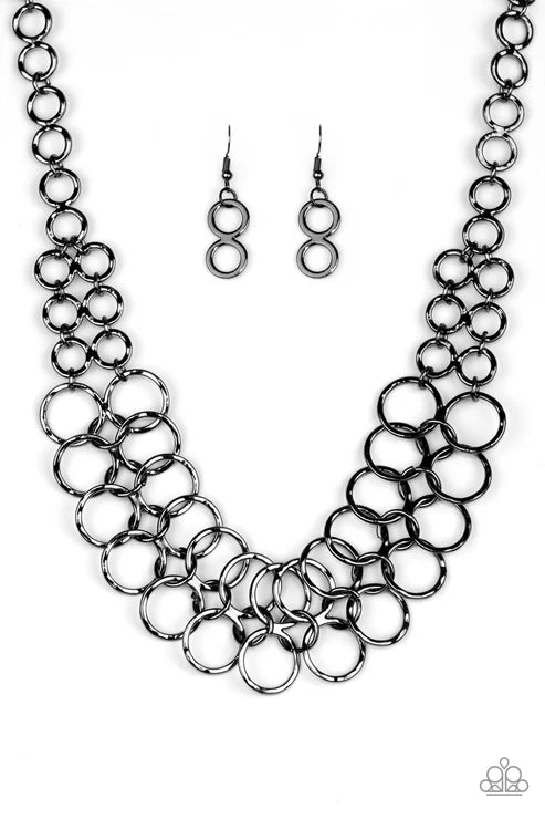 Paparazzi ♥ Metro Maven - Black ♥ Necklace