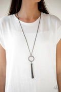 Paparazzi ♥ Straight To The Top - Black ♥ Necklace