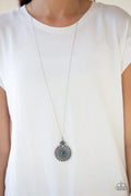 Paparazzi ♥ Walk On The WILDFLOWER Side - Blue ♥ Necklace