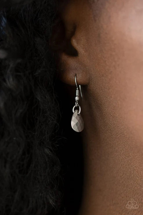 Paparazzi ♥ Bravo Bravado - Silver ♥ Necklace