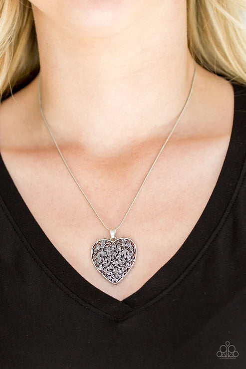 Paparazzi ♥ Look Into Your Heart - Silver ♥ Necklace