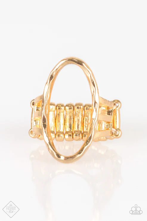 Paparazzi ♥ Center Chic - Gold ♥ Ring