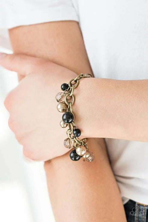 Paparazzi ♥ Grit and Glamour - Black ♥ Bracelet