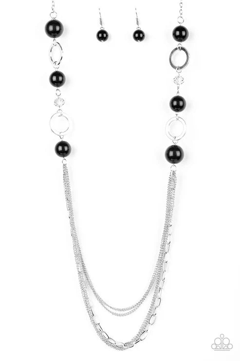 Paparazzi ♥ Its About SHOWTIME! - Black ♥ Necklace