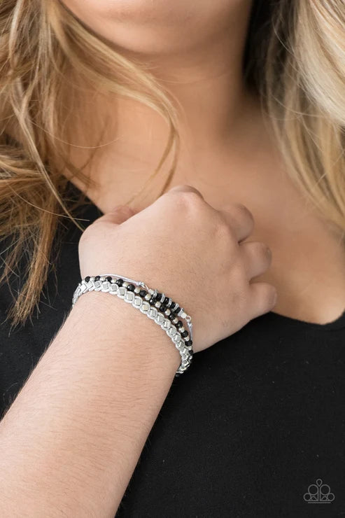 Paparazzi ♥ Ultra Modern - Black ♥ Bracelet