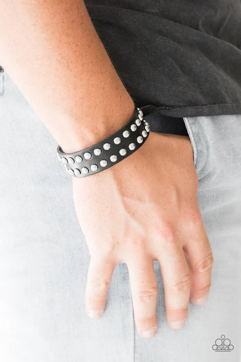 Paparazzi ♥ Biker Bold - Black ♥ Bracelet