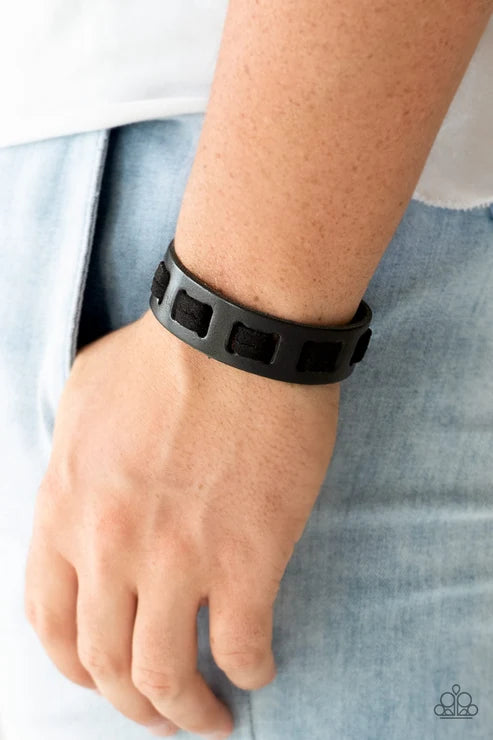 Paparazzi ♥ Bring Out The WEST In You - Black ♥ Bracelet
