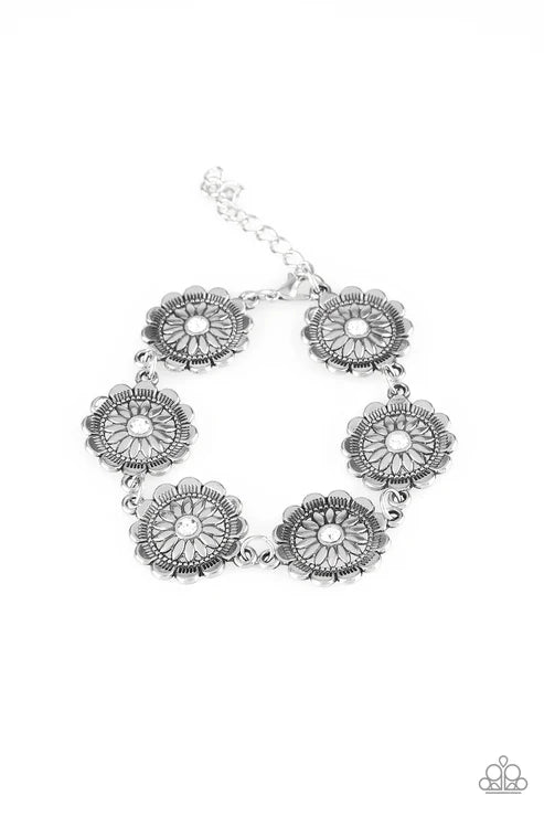 Paparazzi ♥ Funky Flower Child - White ♥ Bracelet