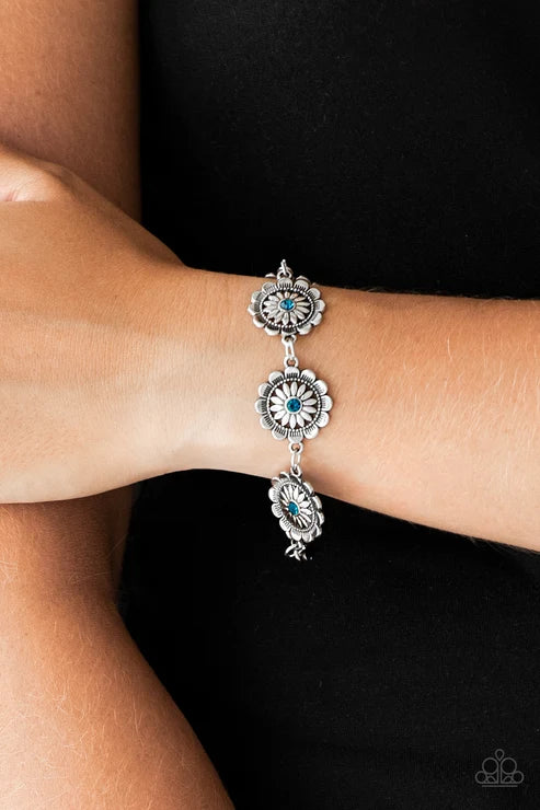 Paparazzi ♥ Funky Flower Child - Blue ♥ Bracelet