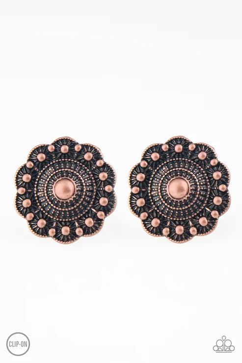 Paparazzi ♥ Foxy Flower Gardens - Copper ♥ Clip-On
