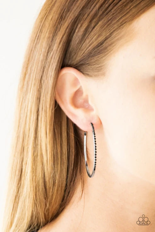 Paparazzi ♥ Chic Classic - Black ♥ Earrings
