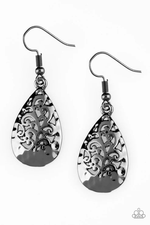 Paparazzi ♥ New Nouveau - Black ♥ Earrings