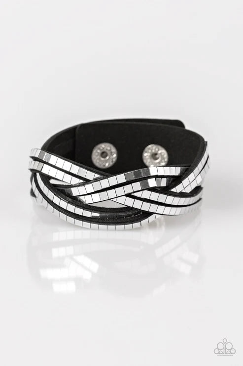 Paparazzi ♥ Looking For Trouble - Black ♥ Bracelet