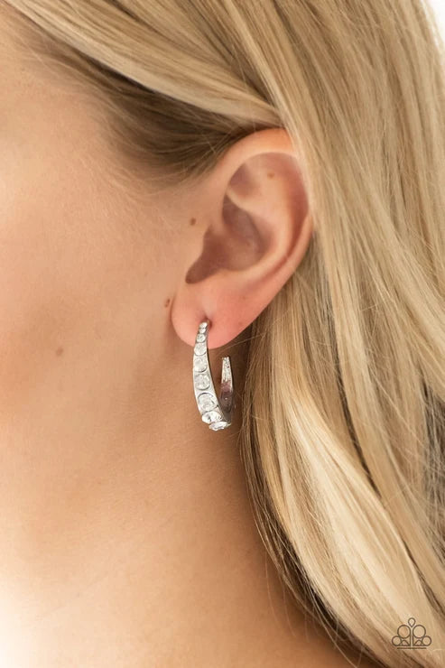 Paparazzi ♥ Welcome To Glam Town - White ♥ Earrings