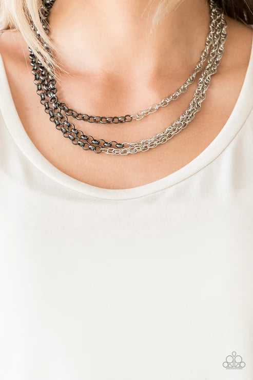 Paparazzi ♥ Metro Madness - Black ♥ Necklace