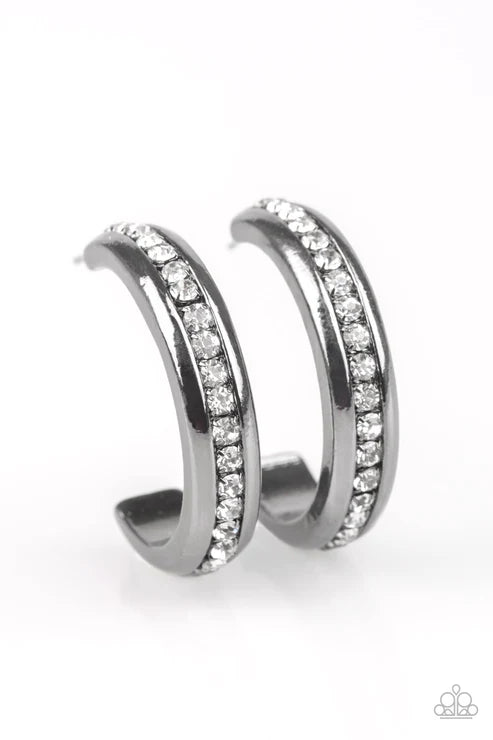 Paparazzi ♥ 5th Avenue Fashionista - Black ♥ Earrings