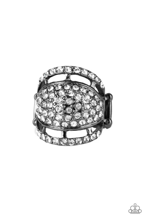 Paparazzi ♥ The Seven-FIGURE Itch - Black ♥ Ring