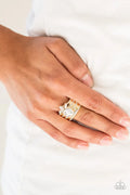 Paparazzi ♥ Top Dollar Bling - Gold ♥ Ring